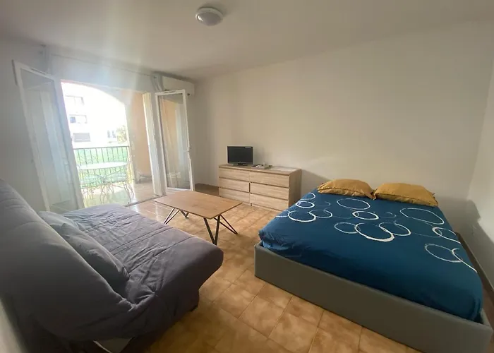 Superbe Studio, Avec Parking Sur Place Gratuit