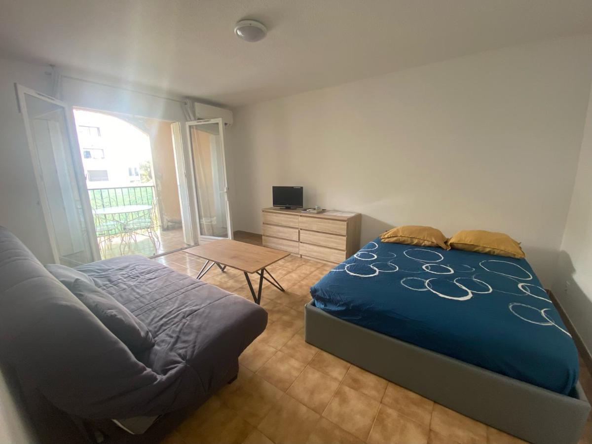 Superbe Studio, Avec Parking Sur Place Gratuit